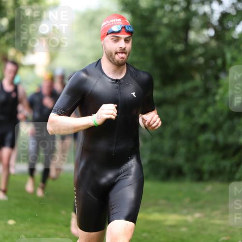 15.06.2025 - 7 Türme Triathlon Michael Strokosch http://msf.ph/oto/7970511 15.06.2025 12:58:08 Schwimmen 192, 704, 717, 773, 775, 795, 798, 853, 956, 974, 1052, 1054, 1069, 1085, 1106, 1127, 1141, 1162, 1186, 1193 meine-sportfotos.de