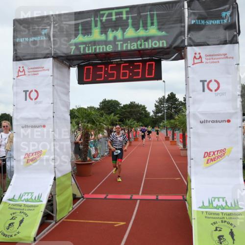 15.06.2025 - 7 Türme Triathlon Michael Strokosch http://msf.ph/oto/7970512 15.06.2025 13:56:30 Ziel 410, 741, 904, 1025 meine-sportfotos.de