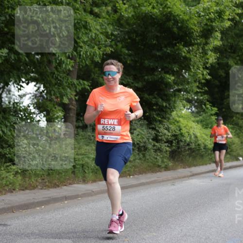 15.06.2025 - REWE Women's Run Jannik Wohlers http://msf.ph/oto/7970524 15.06.2025 10:05:35 Laufen 5528 meine-sportfotos.de