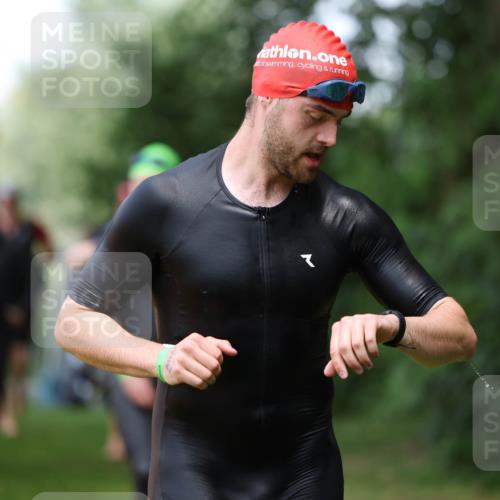 15.06.2025 - 7 Türme Triathlon Michael Strokosch http://msf.ph/oto/7970526 15.06.2025 12:58:09 Schwimmen 192, 704, 717, 773, 775, 795, 798, 853, 956, 974, 1052, 1054, 1069, 1085, 1106, 1127, 1141, 1162, 1186, 1193 meine-sportfotos.de