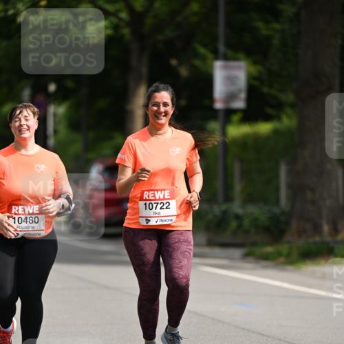 15.06.2025 - REWE Women's Run Dr. Thomas Lammeyer http://msf.ph/oto/7970551 15.06.2025 09:59:39 Laufen 10480, 10722 meine-sportfotos.de