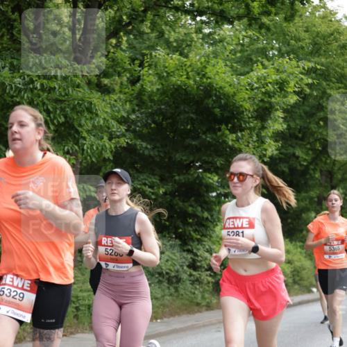 15.06.2025 - REWE Women's Run Jannik Wohlers http://msf.ph/oto/7970553 15.06.2025 10:05:39 Laufen 5329, 5200, 5281, 5365 meine-sportfotos.de