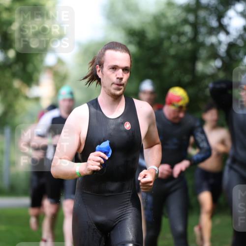 15.06.2025 - 7 Türme Triathlon Michael Strokosch http://msf.ph/oto/7970561 15.06.2025 12:58:12 Schwimmen 192, 704, 717, 773, 775, 795, 798, 815, 853, 938, 956, 974, 1044, 1052, 1059, 1069, 1085, 1106, 1127, 1141, 1162, 1186, 1193 meine-sportfotos.de