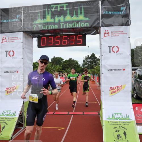 15.06.2025 - 7 Türme Triathlon Michael Strokosch http://msf.ph/oto/7970584 15.06.2025 13:56:35 Ziel 410, 741, 896, 1025 meine-sportfotos.de