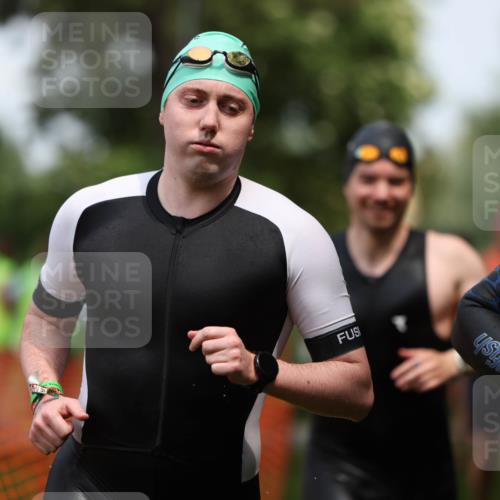 15.06.2025 - 7 Türme Triathlon Michael Strokosch http://msf.ph/oto/7970594 15.06.2025 12:58:16 Schwimmen 192, 704, 717, 773, 794, 795, 798, 807, 815, 853, 935, 938, 956, 974, 1044, 1052, 1059, 1069, 1085, 1102, 1106, 1127, 1141, 1143, 1162, 1186, 1187, 1193 meine-sportfotos.de