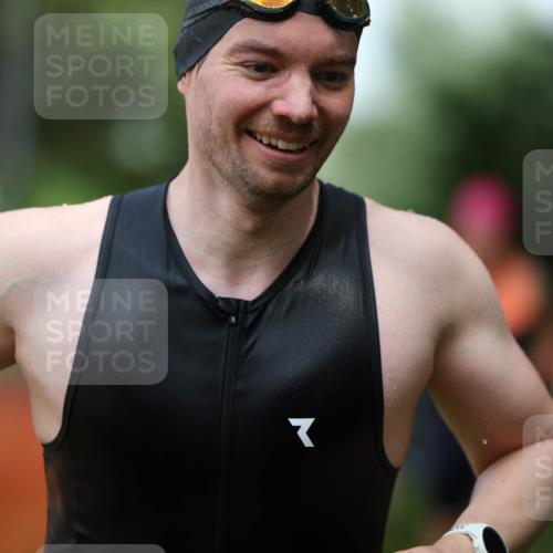 15.06.2025 - 7 Türme Triathlon Michael Strokosch http://msf.ph/oto/7970609 15.06.2025 12:58:17 Schwimmen 192, 704, 717, 773, 794, 795, 798, 807, 815, 853, 935, 938, 956, 974, 1044, 1052, 1059, 1069, 1085, 1102, 1106, 1127, 1141, 1143, 1146, 1162, 1186, 1187, 1193 meine-sportfotos.de