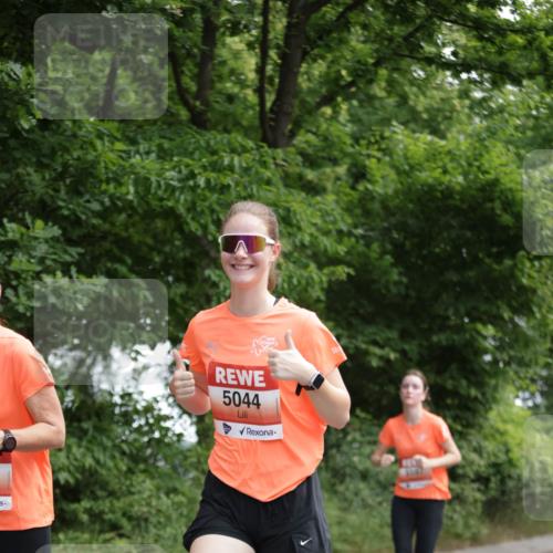15.06.2025 - REWE Women's Run Jannik Wohlers http://msf.ph/oto/7970661 15.06.2025 10:05:45 Laufen 5044 meine-sportfotos.de