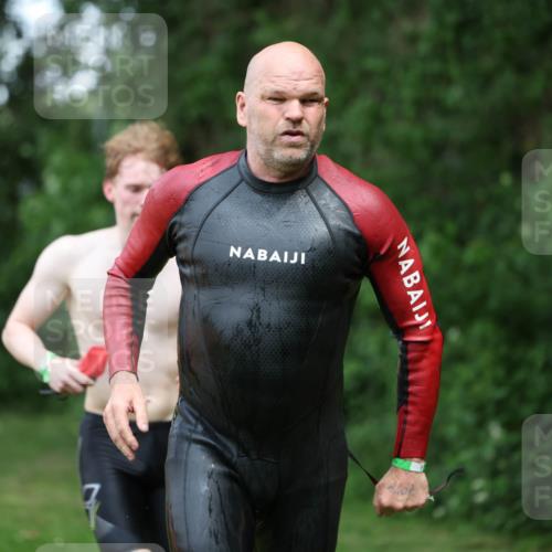 15.06.2025 - 7 Türme Triathlon Michael Strokosch http://msf.ph/oto/7970681 15.06.2025 12:58:25 Schwimmen 192, 717, 739, 773, 794, 795, 798, 807, 815, 832, 899, 935, 938, 974, 1007, 1044, 1052, 1059, 1085, 1102, 1106, 1127, 1141, 1143, 1146, 1162, 1180, 1187 meine-sportfotos.de
