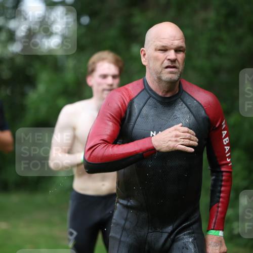 15.06.2025 - 7 Türme Triathlon Michael Strokosch http://msf.ph/oto/7970687 15.06.2025 12:58:25 Schwimmen 192, 717, 739, 773, 794, 795, 798, 807, 815, 832, 899, 935, 938, 974, 1007, 1044, 1052, 1059, 1085, 1102, 1106, 1127, 1141, 1143, 1146, 1162, 1180, 1187 meine-sportfotos.de