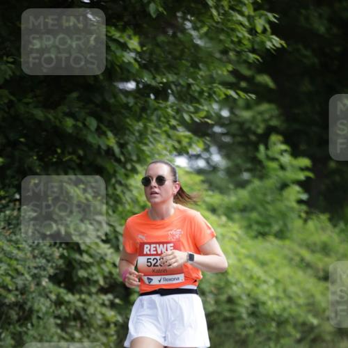 15.06.2025 - REWE Women's Run Jannik Wohlers http://msf.ph/oto/7970707 15.06.2025 10:05:49 Laufen 523 meine-sportfotos.de