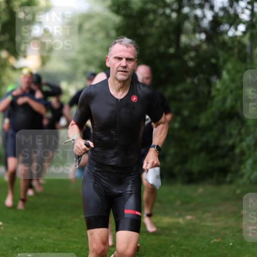 15.06.2025 - 7 Türme Triathlon Michael Strokosch http://msf.ph/oto/7970727 15.06.2025 12:58:30 Schwimmen 192, 717, 739, 773, 794, 795, 807, 815, 832, 899, 935, 938, 1007, 1044, 1059, 1085, 1102, 1106, 1143, 1146, 1180, 1187 meine-sportfotos.de