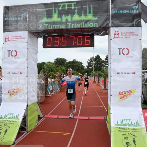 15.06.2025 - 7 Türme Triathlon Michael Strokosch http://msf.ph/oto/7970736 15.06.2025 13:57:05 Ziel 505, 950, 1052 meine-sportfotos.de