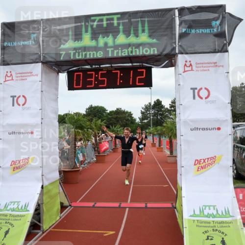 15.06.2025 - 7 Türme Triathlon Michael Strokosch http://msf.ph/oto/7970807 15.06.2025 13:57:11 Ziel 442, 505, 734, 950, 1011, 1052, 1069 meine-sportfotos.de