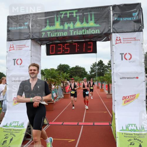 15.06.2025 - 7 Türme Triathlon Michael Strokosch http://msf.ph/oto/7970832 15.06.2025 13:57:13 Ziel 442, 505, 734, 950, 1011, 1052, 1069 meine-sportfotos.de