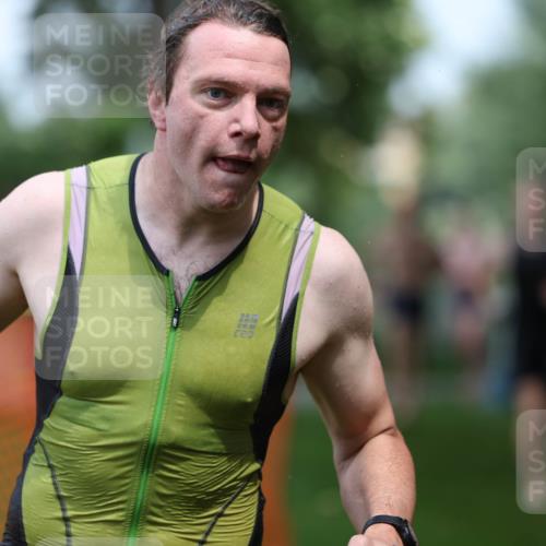15.06.2025 - 7 Türme Triathlon Michael Strokosch http://msf.ph/oto/7970835 15.06.2025 12:58:40 Schwimmen 739, 794, 807, 815, 826, 832, 884, 899, 935, 938, 953, 1005, 1007, 1044, 1057, 1059, 1102, 1134, 1139, 1143, 1146, 1168, 1180, 1187 meine-sportfotos.de