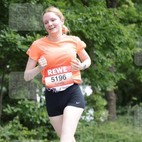 15.06.2025 - REWE Women's Run Jannik Wohlers http://msf.ph/oto/7970845 15.06.2025 10:05:58 Laufen 5196 meine-sportfotos.de