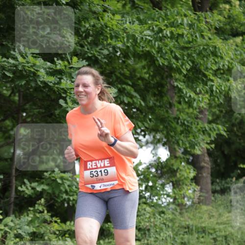 15.06.2025 - REWE Women's Run Jannik Wohlers http://msf.ph/oto/7970876 15.06.2025 10:06:00 Laufen 5319 meine-sportfotos.de