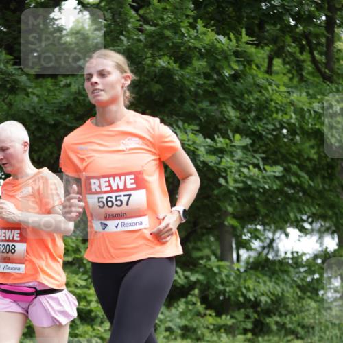 15.06.2025 - REWE Women's Run Jannik Wohlers http://msf.ph/oto/7970909 15.06.2025 10:06:04 Laufen 5208, 5657 meine-sportfotos.de