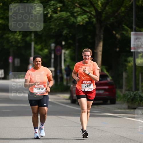 15.06.2025 - REWE Women's Run Dr. Thomas Lammeyer http://msf.ph/oto/7970912 15.06.2025 10:00:00 Laufen 10192, 10557 meine-sportfotos.de