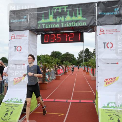 15.06.2025 - 7 Türme Triathlon Michael Strokosch http://msf.ph/oto/7970919 15.06.2025 13:57:21 Ziel 442, 734, 818, 1004, 1011 meine-sportfotos.de