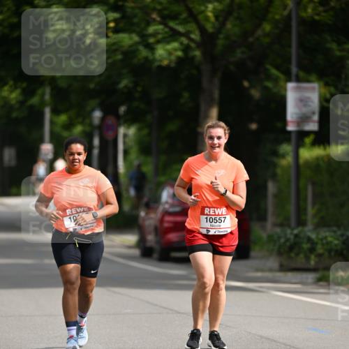 15.06.2025 - REWE Women's Run Dr. Thomas Lammeyer http://msf.ph/oto/7970932 15.06.2025 10:00:01 Laufen 10, 10557 meine-sportfotos.de