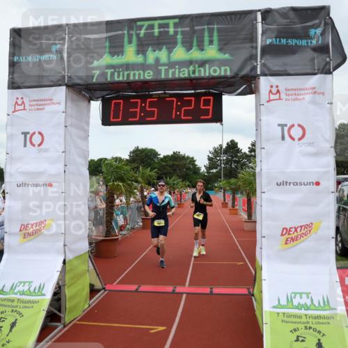 15.06.2025 - 7 Türme Triathlon Michael Strokosch http://msf.ph/oto/7970950 15.06.2025 13:57:28 Ziel 804, 818, 1004, 1153 meine-sportfotos.de