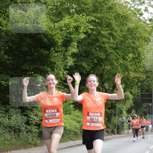15.06.2025 - REWE Women's Run Jannik Wohlers http://msf.ph/oto/7970963 15.06.2025 10:06:08 Laufen 5009, 5012 meine-sportfotos.de