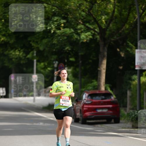 15.06.2025 - REWE Women's Run Dr. Thomas Lammeyer http://msf.ph/oto/7970990 15.06.2025 10:00:11 Laufen 10694 meine-sportfotos.de