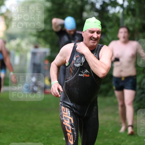 15.06.2025 - 7 Türme Triathlon Michael Strokosch http://msf.ph/oto/7971022 15.06.2025 12:59:04 Schwimmen 194, 754, 816, 826, 845, 860, 953, 1063, 1066, 1097, 1134, 1139, 1154 meine-sportfotos.de