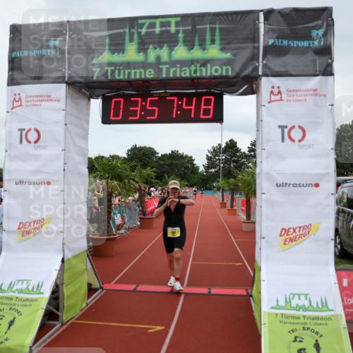 15.06.2025 - 7 Türme Triathlon Michael Strokosch http://msf.ph/oto/7971062 15.06.2025 13:57:48 Ziel 767 meine-sportfotos.de