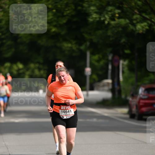 15.06.2025 - REWE Women's Run Dr. Thomas Lammeyer http://msf.ph/oto/7971078 15.06.2025 10:00:15 Laufen 10541 meine-sportfotos.de