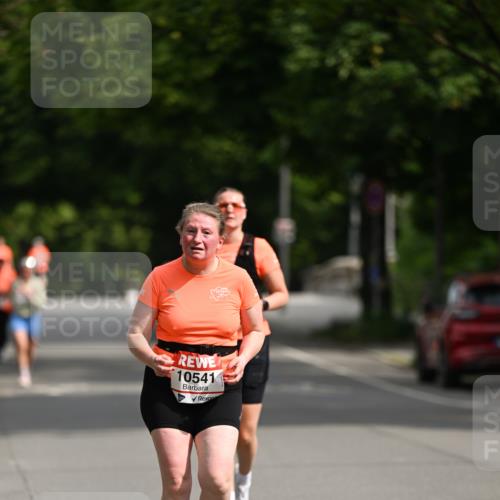 15.06.2025 - REWE Women's Run Dr. Thomas Lammeyer http://msf.ph/oto/7971134 15.06.2025 10:00:17 Laufen 10541 meine-sportfotos.de