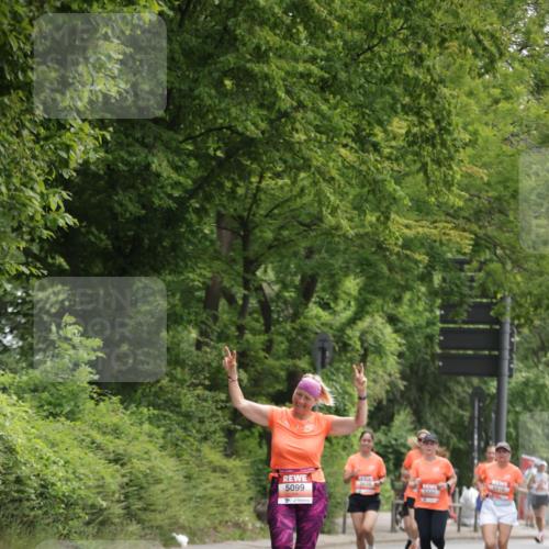 15.06.2025 - REWE Women's Run Jannik Wohlers http://msf.ph/oto/7971186 15.06.2025 10:06:22 Laufen 5099 meine-sportfotos.de