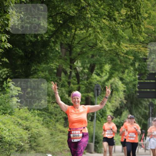 15.06.2025 - REWE Women's Run Jannik Wohlers http://msf.ph/oto/7971216 15.06.2025 10:06:22 Laufen 5099 meine-sportfotos.de
