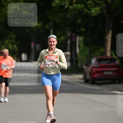 15.06.2025 - REWE Women's Run Dr. Thomas Lammeyer http://msf.ph/oto/7971253 15.06.2025 10:00:32 Laufen 10 meine-sportfotos.de