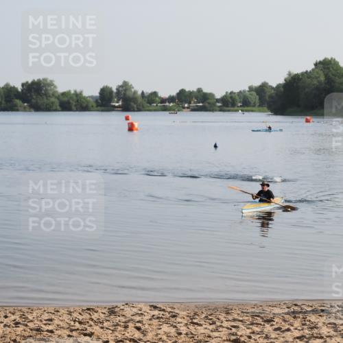21.06.2025 - 27. Vierlanden-Triathlon MichiJ http://msf.ph/oto/7971263 15.06.2026 08:28:01 Schwimmen  meine-sportfotos.de