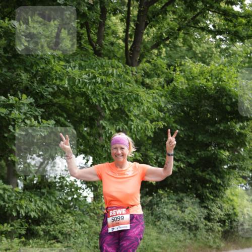 15.06.2025 - REWE Women's Run Jannik Wohlers http://msf.ph/oto/7971323 15.06.2025 10:06:26 Laufen 5099 meine-sportfotos.de