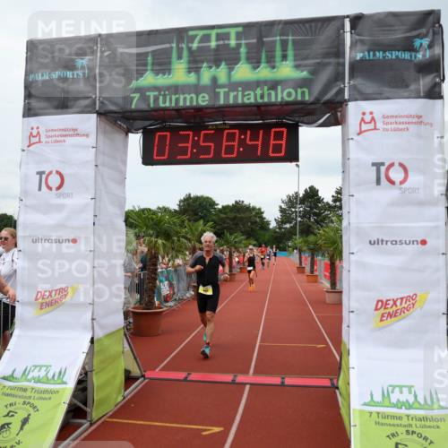 15.06.2025 - 7 Türme Triathlon Michael Strokosch http://msf.ph/oto/7971367 15.06.2025 13:58:47 Ziel 763, 805, 1111 meine-sportfotos.de