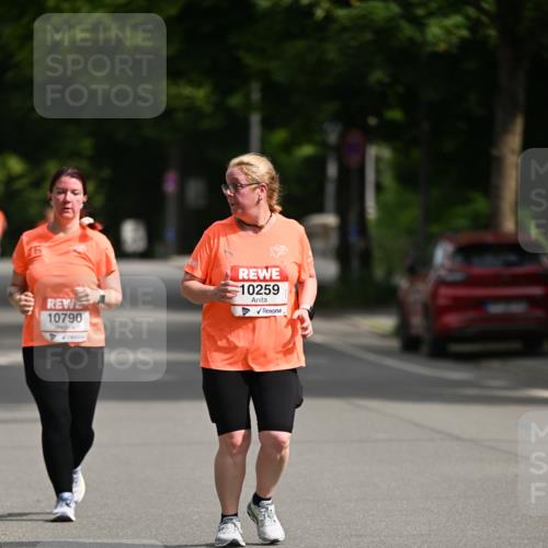 15.06.2025 - REWE Women's Run Dr. Thomas Lammeyer http://msf.ph/oto/7971395 15.06.2025 10:00:37 Laufen 10790, 10259 meine-sportfotos.de