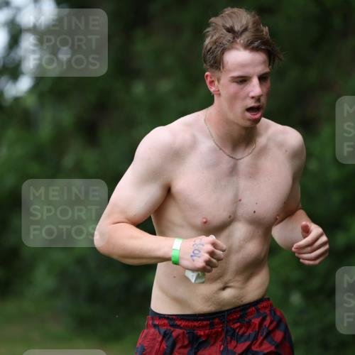 15.06.2025 - 7 Türme Triathlon Michael Strokosch http://msf.ph/oto/7971399 15.06.2025 12:59:48 Schwimmen 191, 1008, 1082, 1088 meine-sportfotos.de