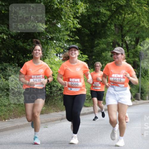 15.06.2025 - REWE Women's Run Jannik Wohlers http://msf.ph/oto/7971416 15.06.2025 10:06:29 Laufen 5635, 5086, 5616, 5549, 5299, 5115 meine-sportfotos.de