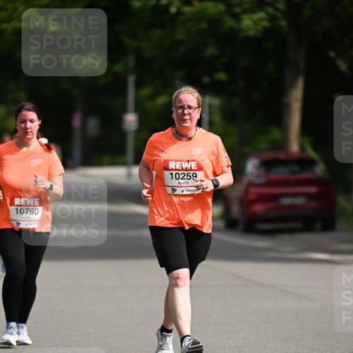 15.06.2025 - REWE Women's Run Dr. Thomas Lammeyer http://msf.ph/oto/7971417 15.06.2025 10:00:38 Laufen 10790, 10259 meine-sportfotos.de