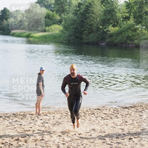 21.06.2025 - 27. Vierlanden-Triathlon MichiJ http://msf.ph/oto/7971439 15.06.2026 08:29:25 Schwimmen 4, 51 meine-sportfotos.de