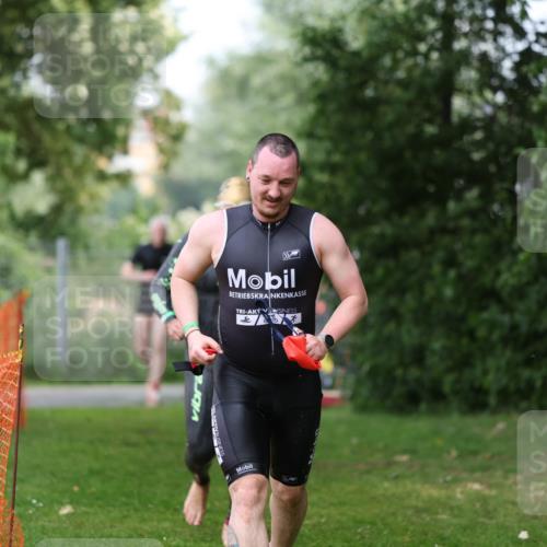 15.06.2025 - 7 Türme Triathlon Michael Strokosch http://msf.ph/oto/7971470 15.06.2025 13:00:23 Schwimmen 193, 705, 1092 meine-sportfotos.de