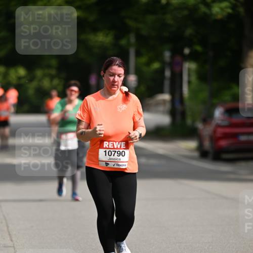 15.06.2025 - REWE Women's Run Dr. Thomas Lammeyer http://msf.ph/oto/7971471 15.06.2025 10:00:40 Laufen 10790 meine-sportfotos.de