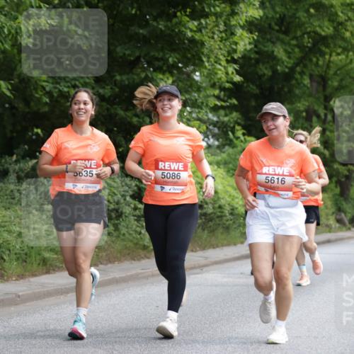 15.06.2025 - REWE Women's Run Jannik Wohlers http://msf.ph/oto/7971478 15.06.2025 10:06:30 Laufen 5635, 5086, 5616, 5299 meine-sportfotos.de