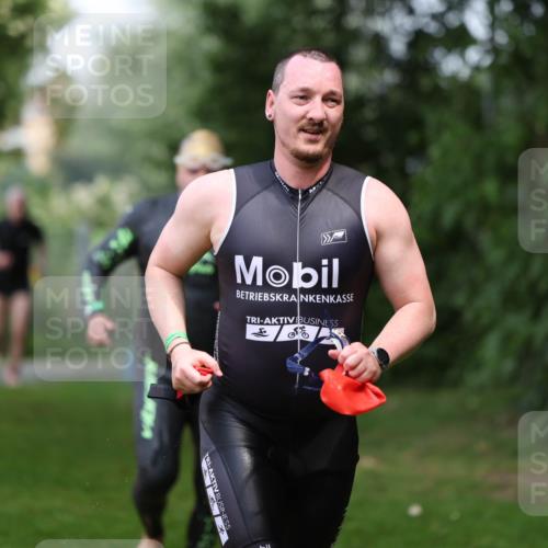 15.06.2025 - 7 Türme Triathlon Michael Strokosch http://msf.ph/oto/7971500 15.06.2025 13:00:24 Schwimmen 193, 705, 1092 meine-sportfotos.de