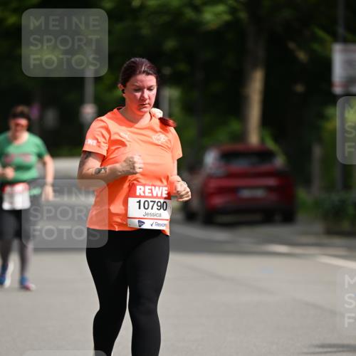 15.06.2025 - REWE Women's Run Dr. Thomas Lammeyer http://msf.ph/oto/7971512 15.06.2025 10:00:41 Laufen 10790 meine-sportfotos.de