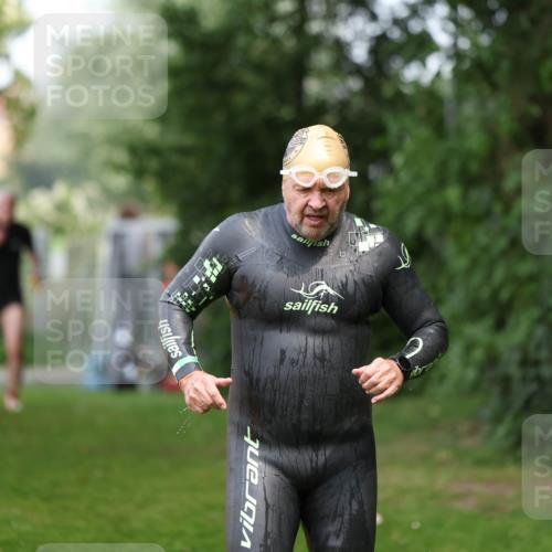 15.06.2025 - 7 Türme Triathlon Michael Strokosch http://msf.ph/oto/7971526 15.06.2025 13:00:26 Schwimmen 193, 705, 1092 meine-sportfotos.de