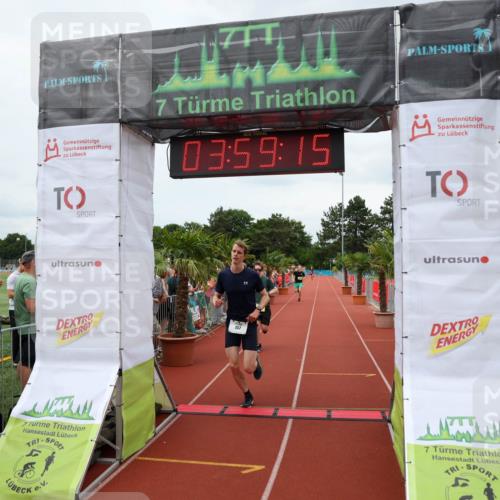 15.06.2025 - 7 Türme Triathlon Michael Strokosch http://msf.ph/oto/7971549 15.06.2025 13:59:14 Ziel 157, 1019 meine-sportfotos.de